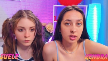 Huntertiana  26-07-2021 phone Couple